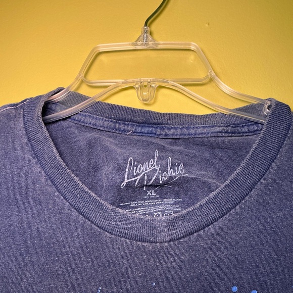 Lionel Richie “All Night Long” Graphic Band Tee - Picture 2 of 3